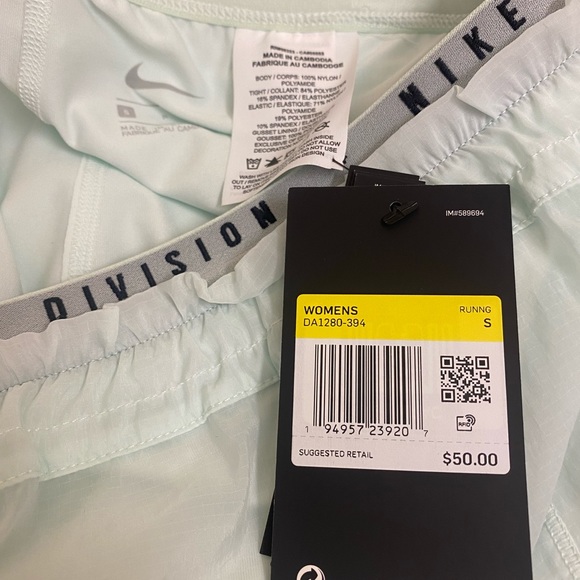 Nike Tempo Luxe 2-In-1 Running Shorts - Picture 13 of 13